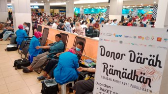 PMI Surabaya Gelar Donor pada Bulan Ramadan