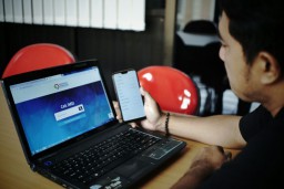 Validasi Nomor IMEI Resmi Diberlakukan Hari Ini