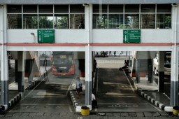 Buseeettt... Terminal Purabaya Sepi! Jumlah Penumpang Turun 95%