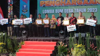 Gubernur Khofifah Buka Kegiatan Jambore ke-3 BUM Desa dan Kick Off BUM Desa Auditable