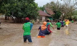 Jokowi Perintahkan Menteri PUPR Tinjau Langsung Banjir Luwu Utara