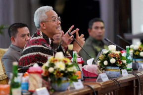 Pantau 'Volatile Food', Ganjar Ajak Borong Produk Petani