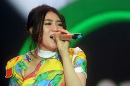 Via Vallen: Pasien Covid-19, Bukan Aib, Jangan Dikucilkan