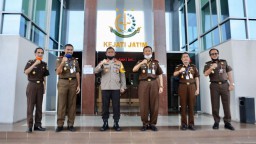 Kapolda Jatim Silaturahim ke Kejati dan DPRD Jatim