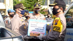 Kapolda Salurkan Ribuan Paket Sembako untuk Warga Kalsel