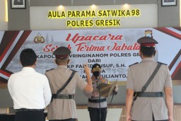 Kapolsek Wringinanom Berganti