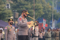 Polda Jatim Gelar Lomba Dalmas, Bela Diri, dan Wanteror Brimob