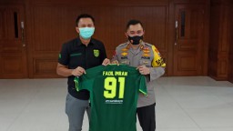 Jelang Liga Indonesia, CEO Persebaya Sowan ke Kapolda Jatim