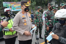 Polres Gresik Ungkap Peredaran Sabu yang Dibungkus Permen dan Wafer