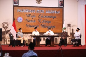Ganjar Pranowo Sapa Pendengar dan Penyiar Radio Daerah se-Indonesia
