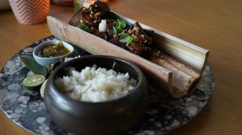 Kelezatan Sei Iga Bakar Bambu Padang di The G Flavours
