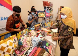 Khofifah : Pemprov Jatim Kembangkan Jatim Bejo ( Belanja Online )