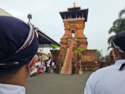 Tandai Awal Ramadan, Tabuh Beduk Blandrangan Menara Kudus