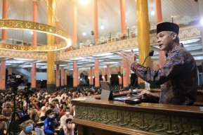 Ganjar Bagikan Pengalaman Reformasi Birokrasi