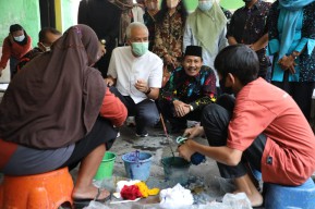 Seru-seruan Bareng Ganjar