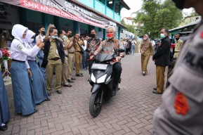 Coba Motor Listrik Inovasi Pelajar SMKN 2 Bawang, Ganjar : Ide Bagus