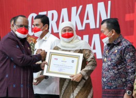 Mantab! Jatim Terima Penghargaan Dari Kemendagri