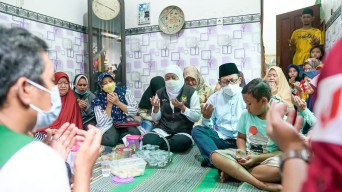 Gubernur Khofifah Pastikan Biaya Pengobatan Ditanggung Pemerintah