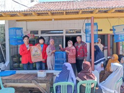 Dosen Untag Surabaya Ciptakan Penjemuran Vertikal Multifungsi