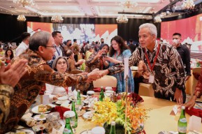Ganjar Pastikan Pelayanan Investasi di Jateng Mudah, Murah, Cepat