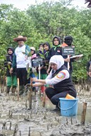 Gubernur Khofifah Terus Gaungkan Sedekah Oksigen Untuk Dunia