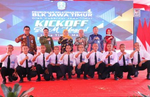 Khofifah: Antara Job Seeker dan Job Market haruslah seimbang secara kuantitatif maupun kualitatif
