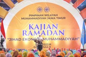 Gubernur Khofifah Ajak Muhammadiyah Jatim Dukung Indonesia Jadi Pusat Industri Halal Dunia