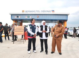 Antisipasi Lonjakan Pemudik, Gubernur Khofifah Tinjau Kesiapan Tol Paspro Gending Probolinggo