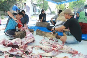 Warga UHT Lakukan Qurban dan Sholat  Idul Adha di Masjid Uswatun Hasanah ilattaqwa