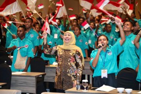 Gubernur Khofifah: Wujudkan Cita-Cita dengan Belajar Giat di Jawa Timur