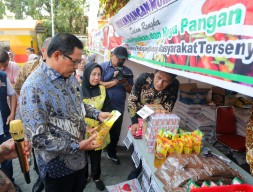 Stabilkan Harga Beras, Pemprov Gelar Gerakan Pangan Murah di Surakarta