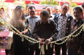Universitas 17 Agustus 1945 Surabaya Resmikan Grha Sarinah