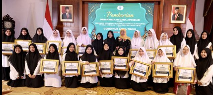 Gubernur Khofifah Berikan Dana Apresiasi Kepada Para Juara MKQN dan MKQ Jatim