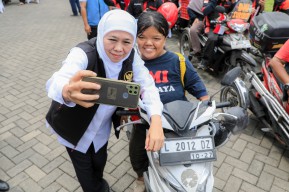 Gubernur Khofifah Lepas Keberangkatan Lintas Batas Disabilitas Jatim