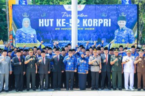 Gubernur Khofifah Tekankan Pentingnya Profesionalitas dan Netralitas ASN Jelang Pesta Demokrasi 2024