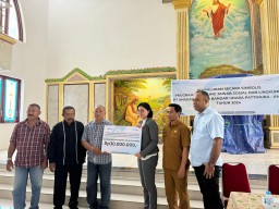 PT Angkasa Pura I Cabang Bandar Udara Pattimura Ambon Serahkan Bantuan untuk Renovasi dan Peresmian Gedung Gereja GPM Tawiri