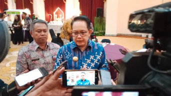 Pemprov Jatim Berkomitmen Benahi Transportasi Umum, Targetkan Sejajar dengan Jakarta