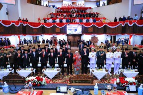 Pj Gubernur Jatim Hadiri Rapat Paripurna Istimewa dan Mendengarkan Pidato Kenegaraan Presiden RI