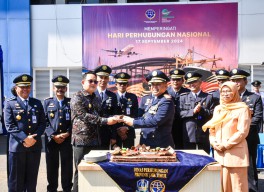 Pj Gubernur Jatim Ajak Tingkatkan Kualitas Transportasi pada Peringatan Harhubnas ke-53