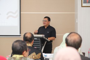 Rektor Untag Surabaya, Prof. Dr. Mulyanto Nugroho Raih Penghargaan Academic Leader 2024