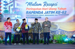 Optimisme dan Penghargaan Pj. Gubernur Jatim untuk Kinerja Bapenda dalam Meningkatkan Pendapatan Daerah