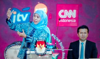 Debat Pilgub Jatim 2024 Kedua: Khofifah-Emil Ungkap Prestasi Tata Kelola, Risma dan Luluk Sajikan Solusi Layanan Publik dan Birokrasi Bersih