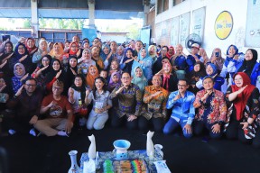 Literasi Digital UMKM Keramik di Malang: Sinergi Pemprov Jatim dan Kementerian Komdigi