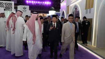 Menag Bahas Layanan Haji: Tambahan Petugas hingga Skema Tanazul dengan Menteri Haji Saudi