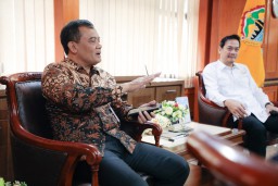 Revitalisasi Pelabuhan Tanjung Emas: Gubernur Jateng Dorong Daya Saing Ekspor