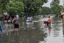 Surabaya Diterjang Banjir, BMKG dan Pemkot Kerahkan Langkah Antisipasi