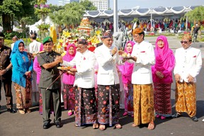 Resepsi Hari Jadi Kota Surabaya ke-731: Khidmat dan Penuh Inovasi