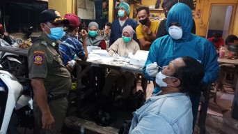 Pemkot Surabaya Gencarkan Swab dan Vaksin Hunter