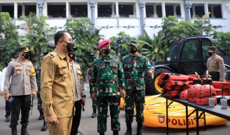 Wali Kota Eri Cahyadi Awasi Kawasan Pesisir Kota Surabaya