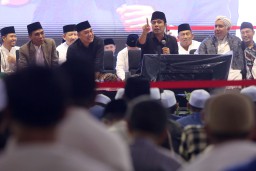 Tabligh Akbar Gus Kautsar Meriahkan Puncak QRIS Bank Jatim Ramadan Vaganza 2025 di Surabaya